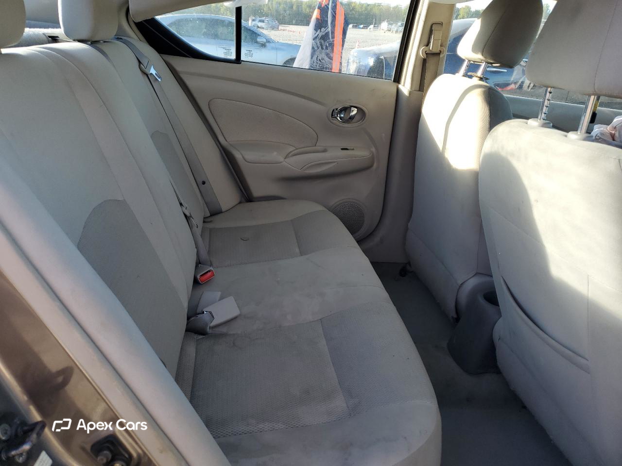 Nissan Versa 2012