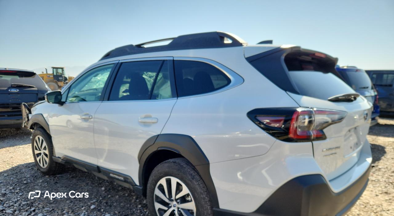 Subaru Outback 2025