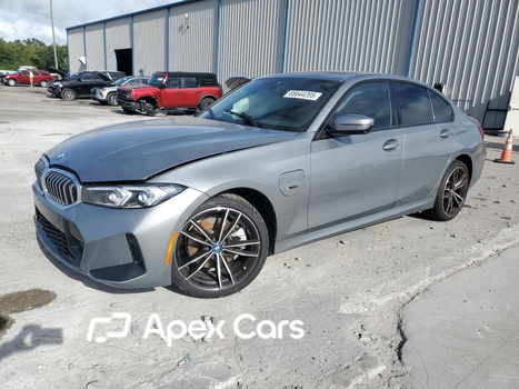BMW Series 3 2023 - Image 1 of 13