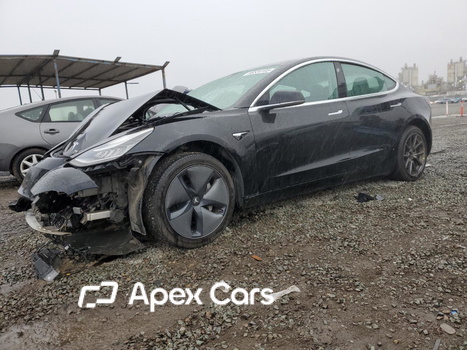 Tesla Model 3 2020 - Image 1 of 13
