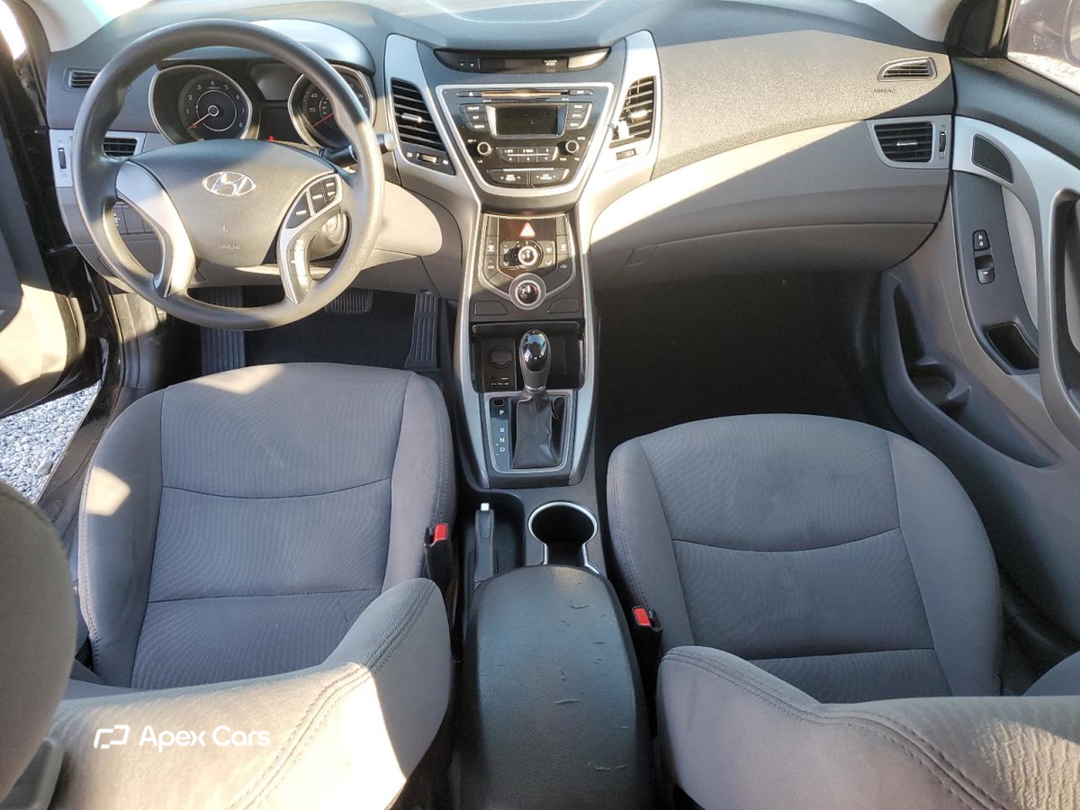 Hyundai Elantra 2016