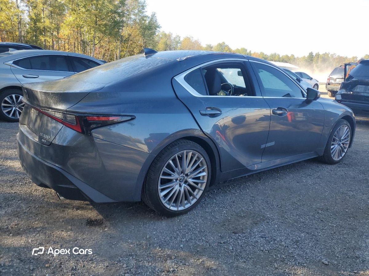 Lexus IS 2021
