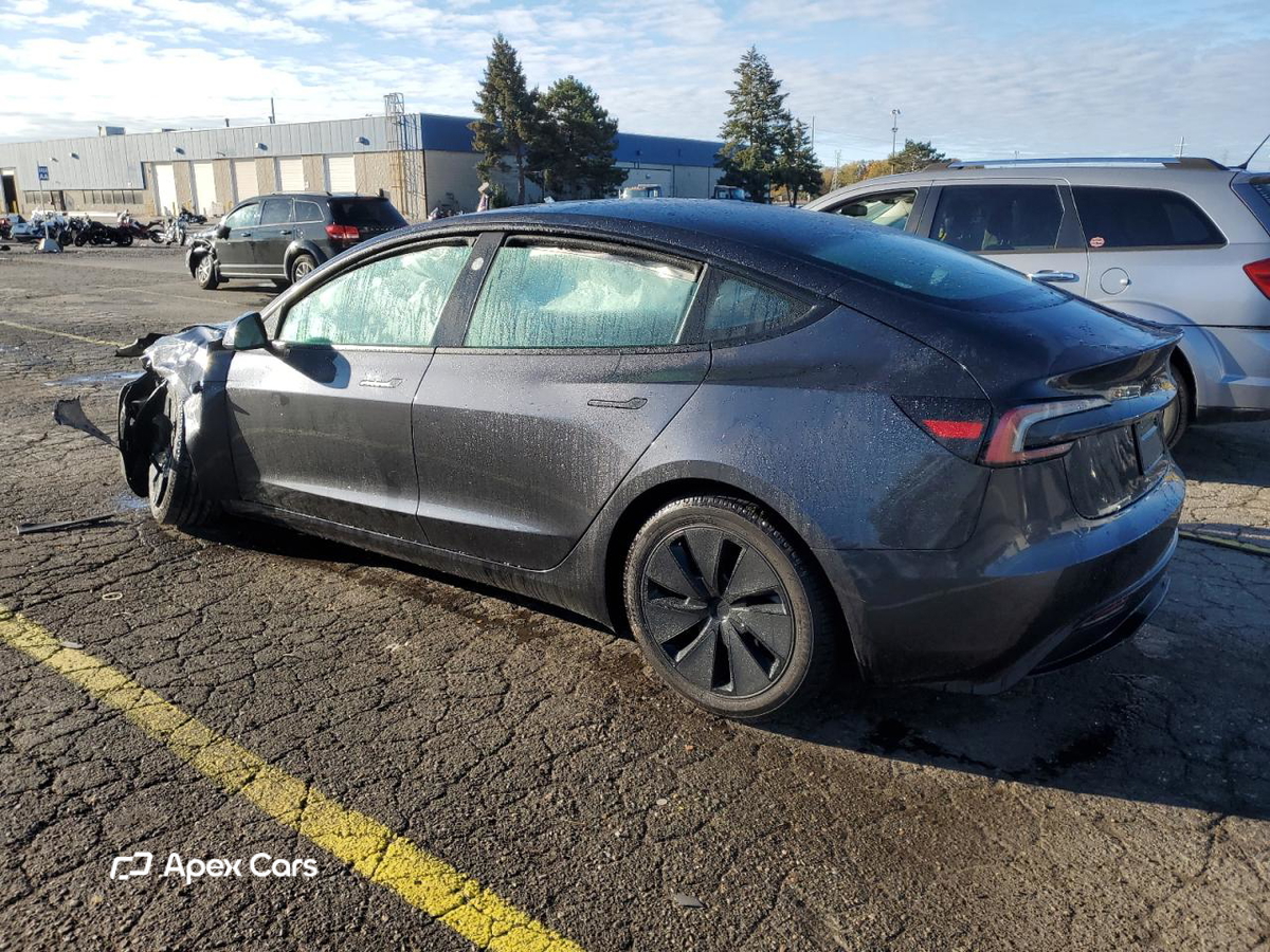Tesla Model 3 2024