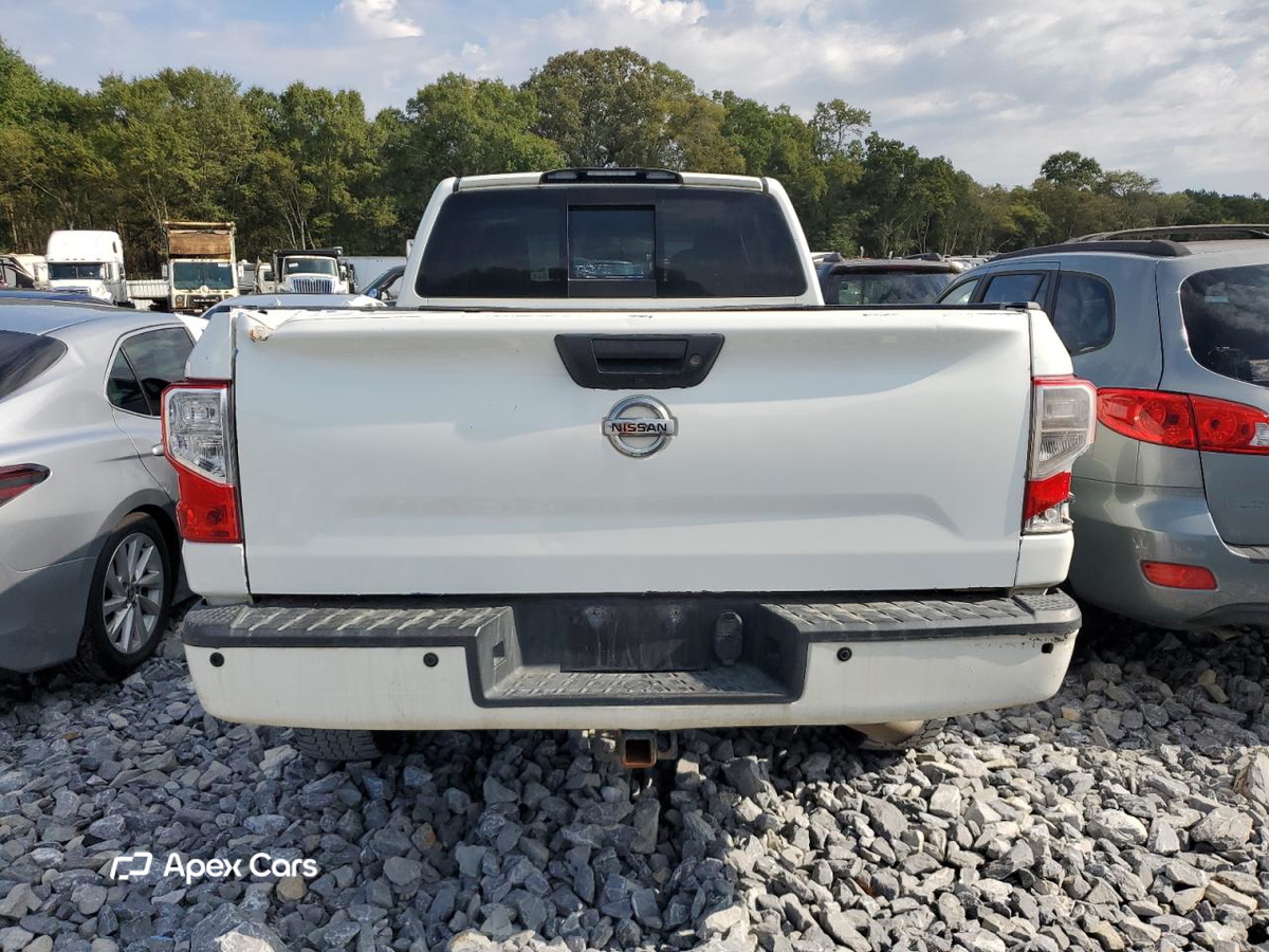 Nissan Titan 2017
