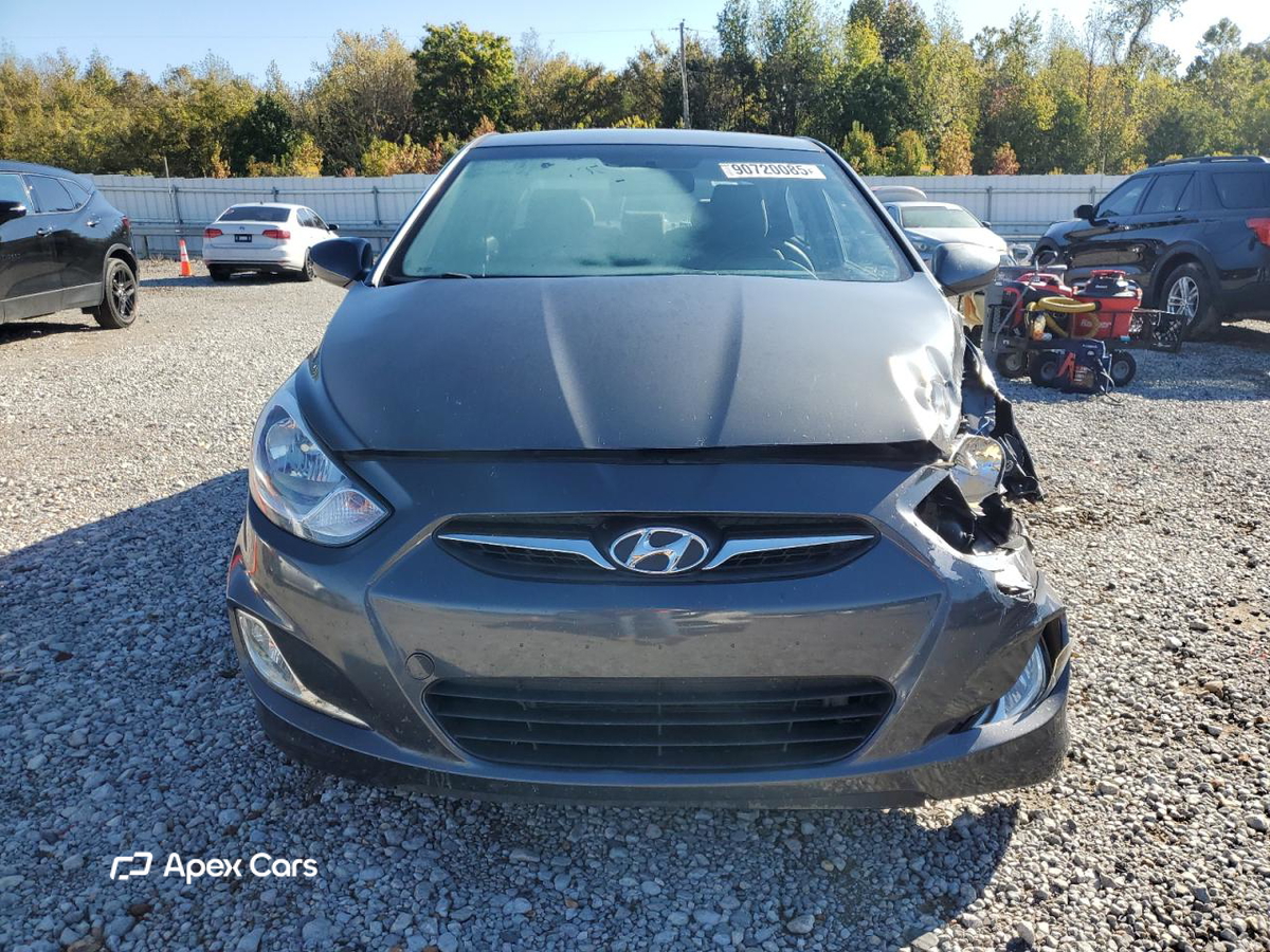 Hyundai Accent 2013
