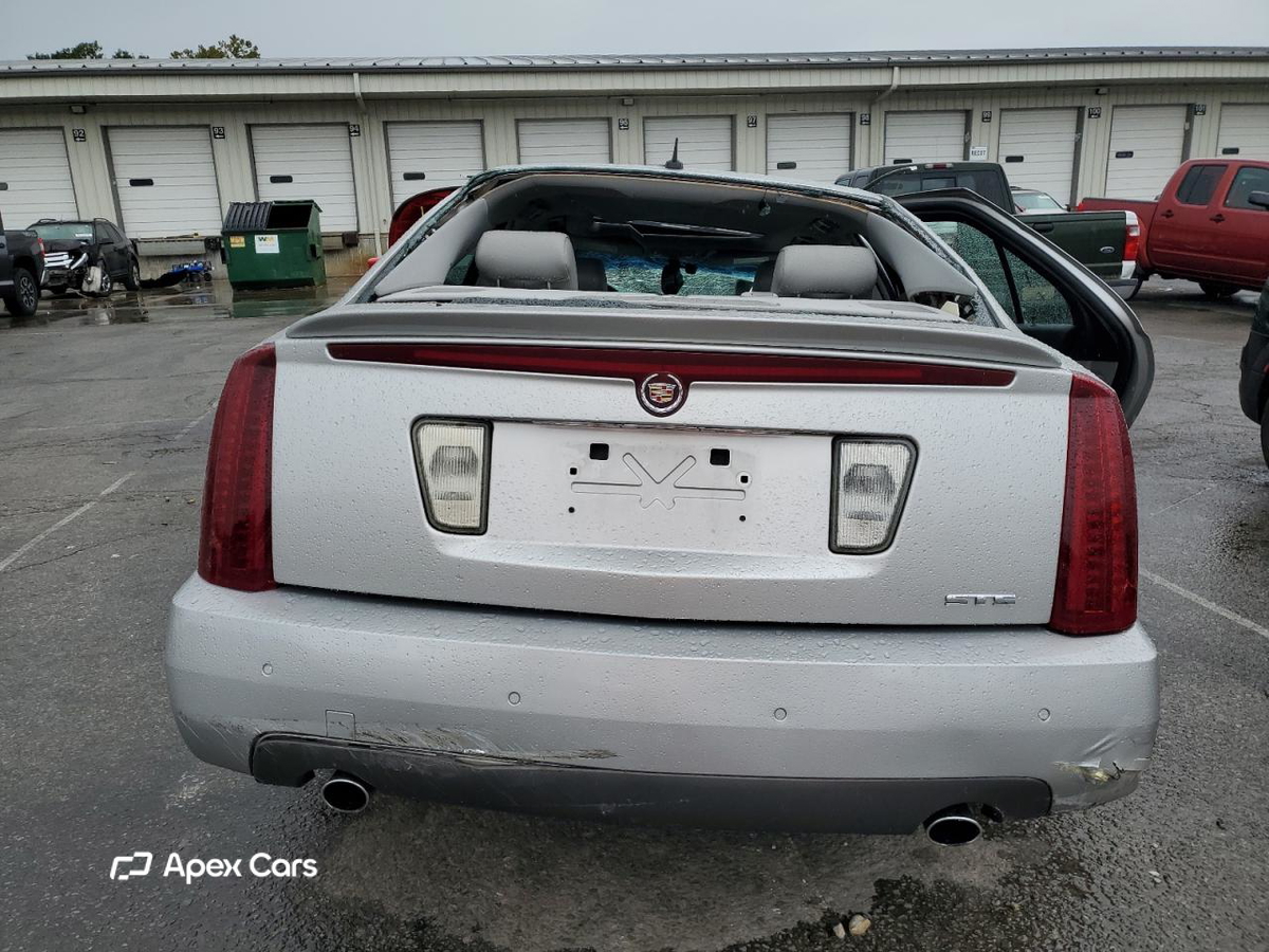 Cadillac STS 2005
