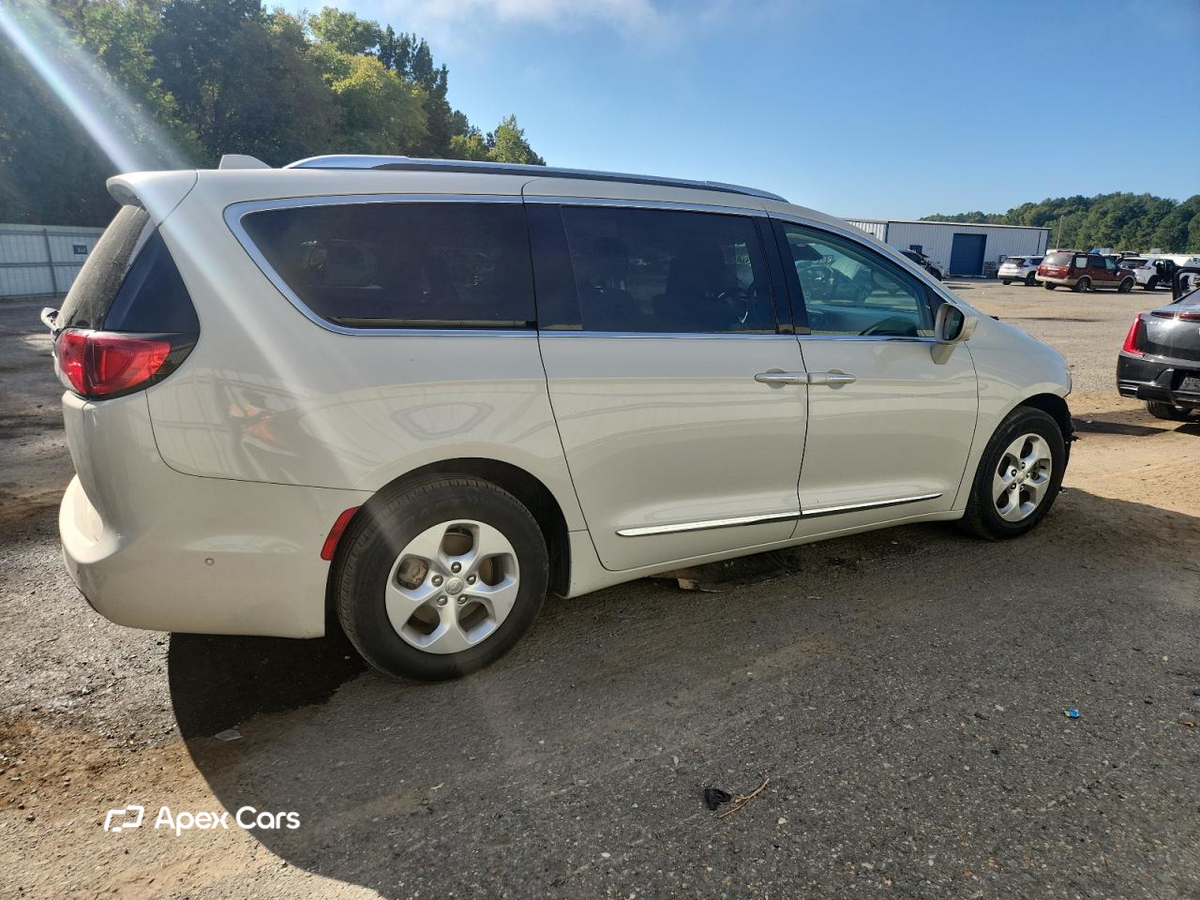 Chrysler Pacifica 2017