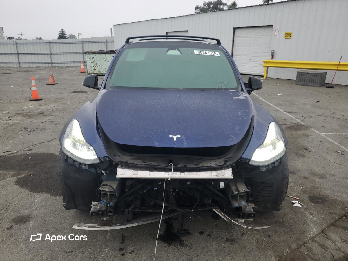 Tesla Model Y 2021