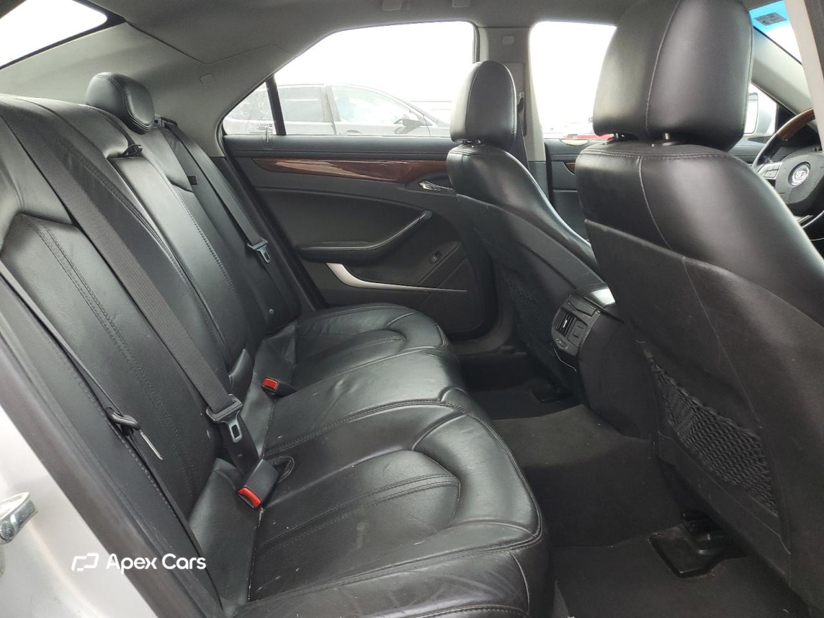 Cadillac CTS 2011