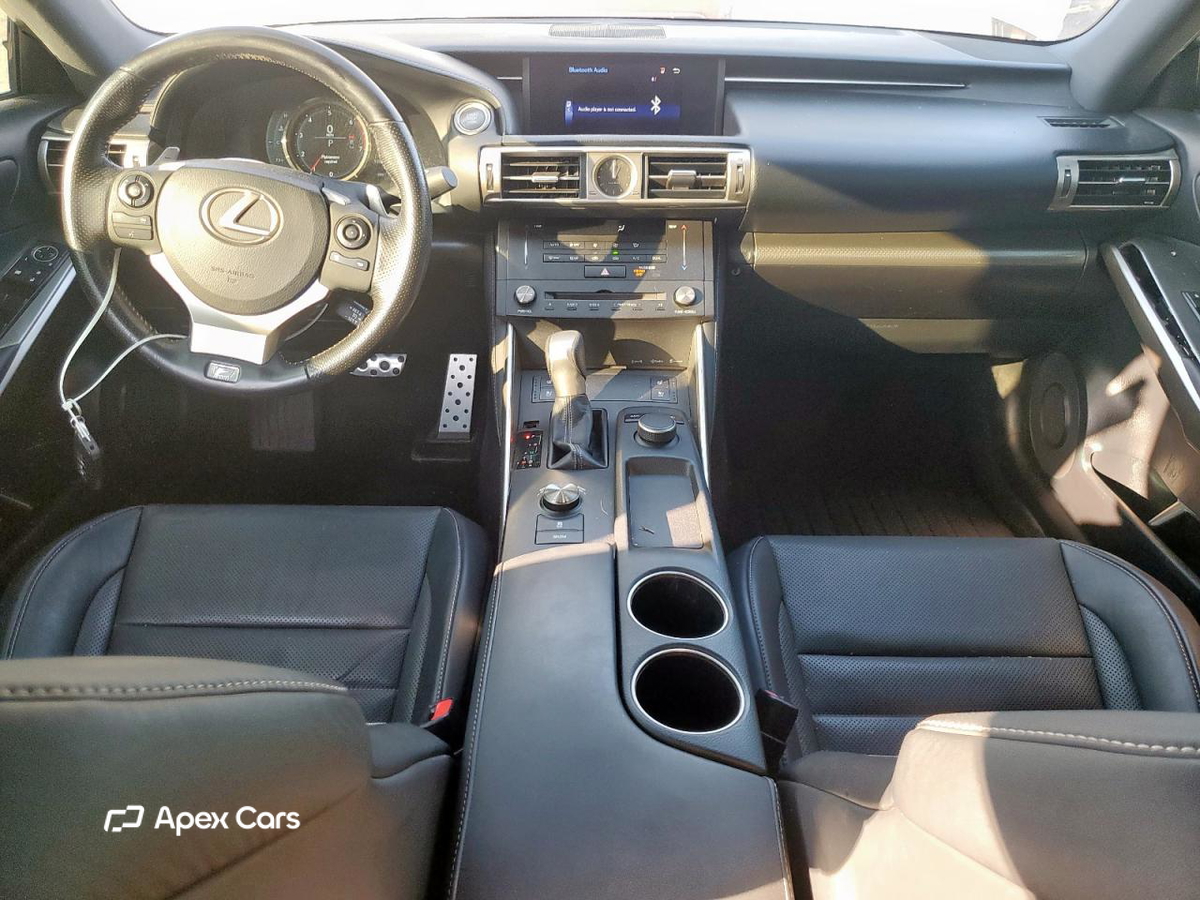 Lexus IS 2016