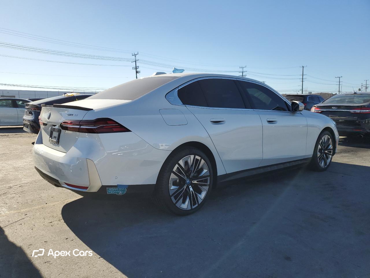 BMW i5 2024