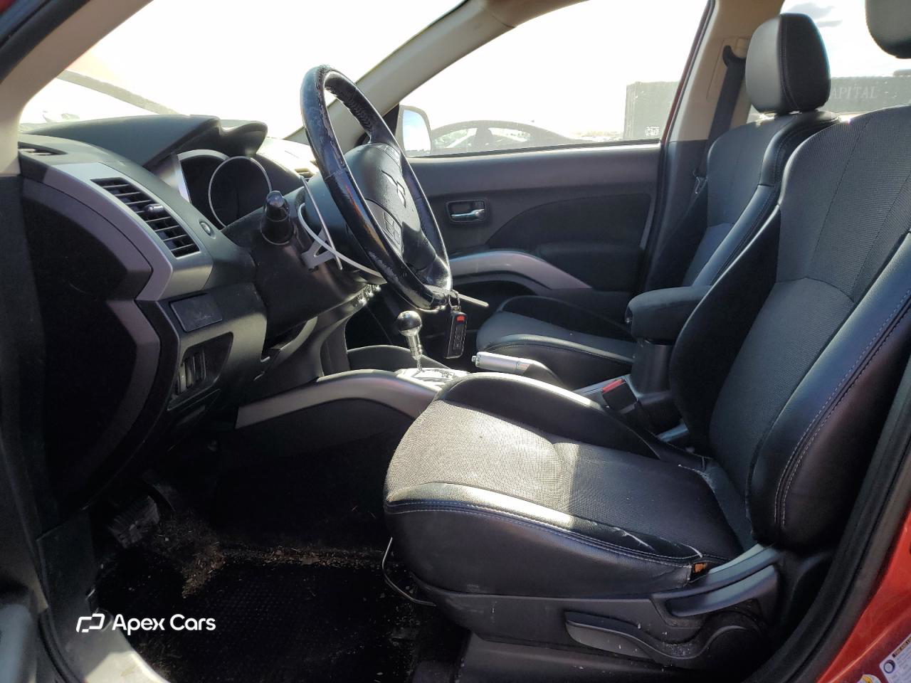 Mitsubishi Outlander 2013