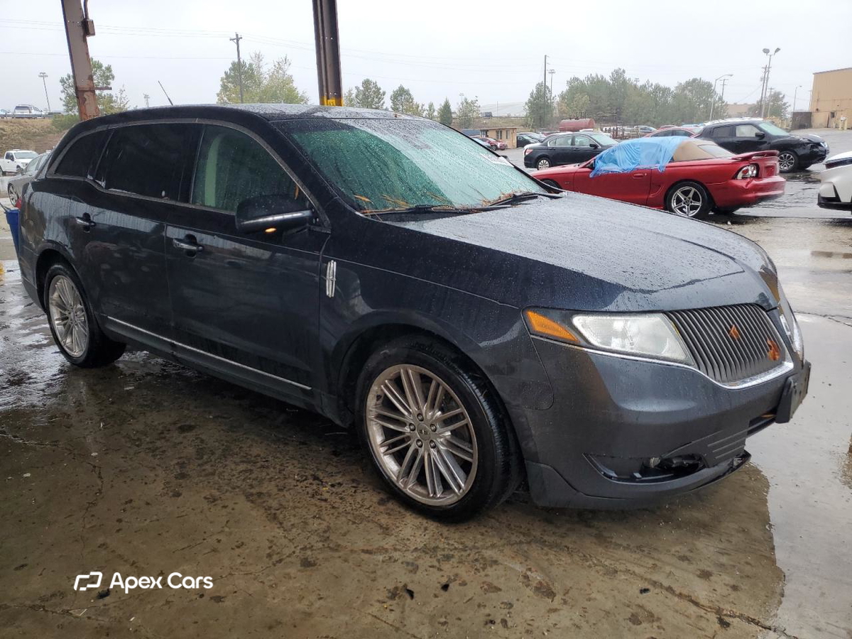 Lincoln MKT 2013