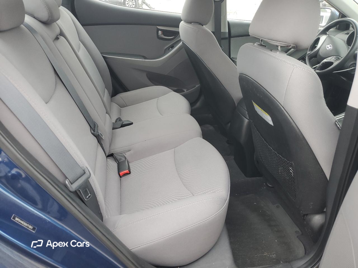 Hyundai Elantra 2016