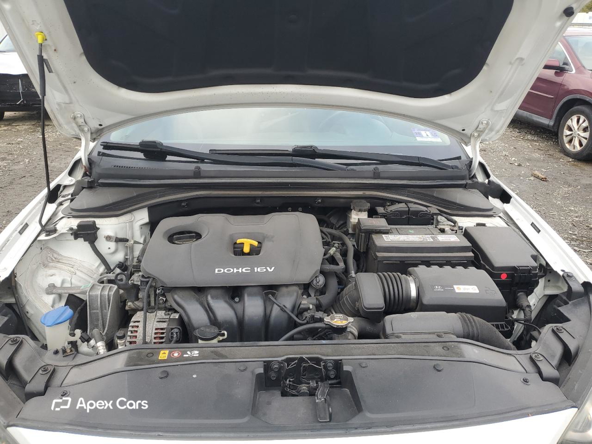 Hyundai Elantra 2017