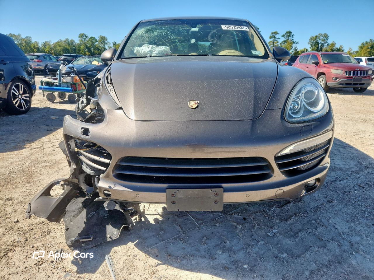 Porsche Cayenne 2011