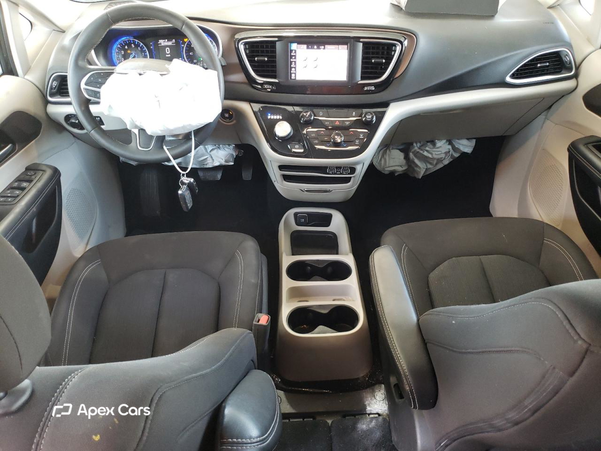 Chrysler Voyager 2023