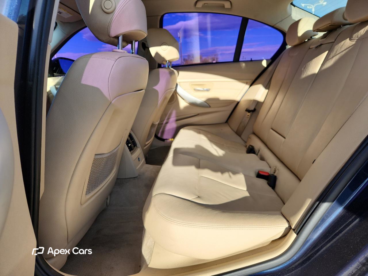 BMW Series 3 2012