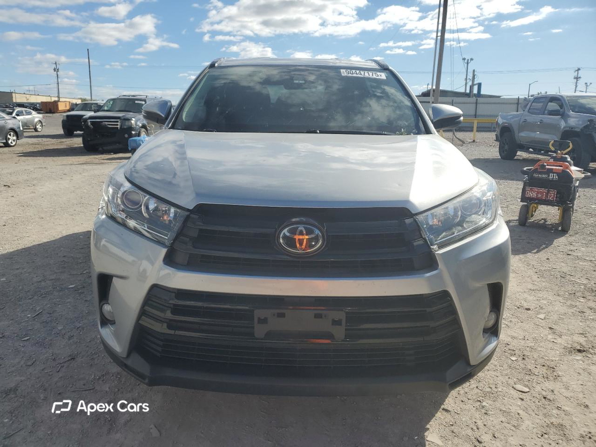 Toyota Highlander 2017