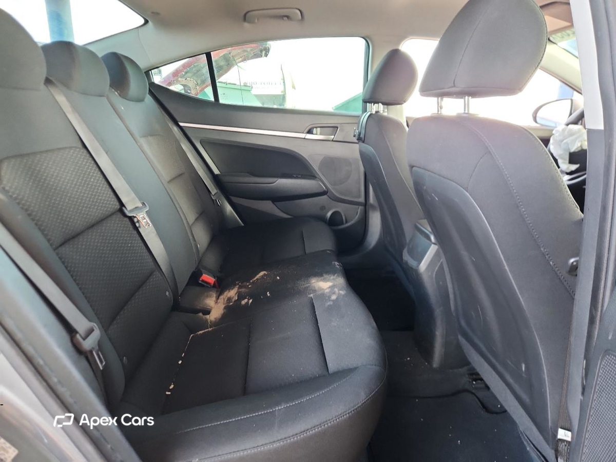 Hyundai Elantra 2019