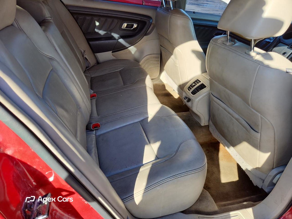 Ford Taurus 2012