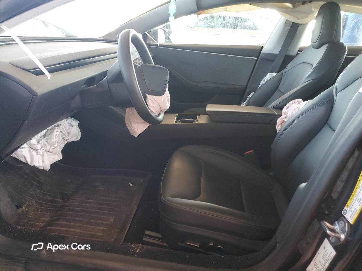 Tesla Model 3 2024