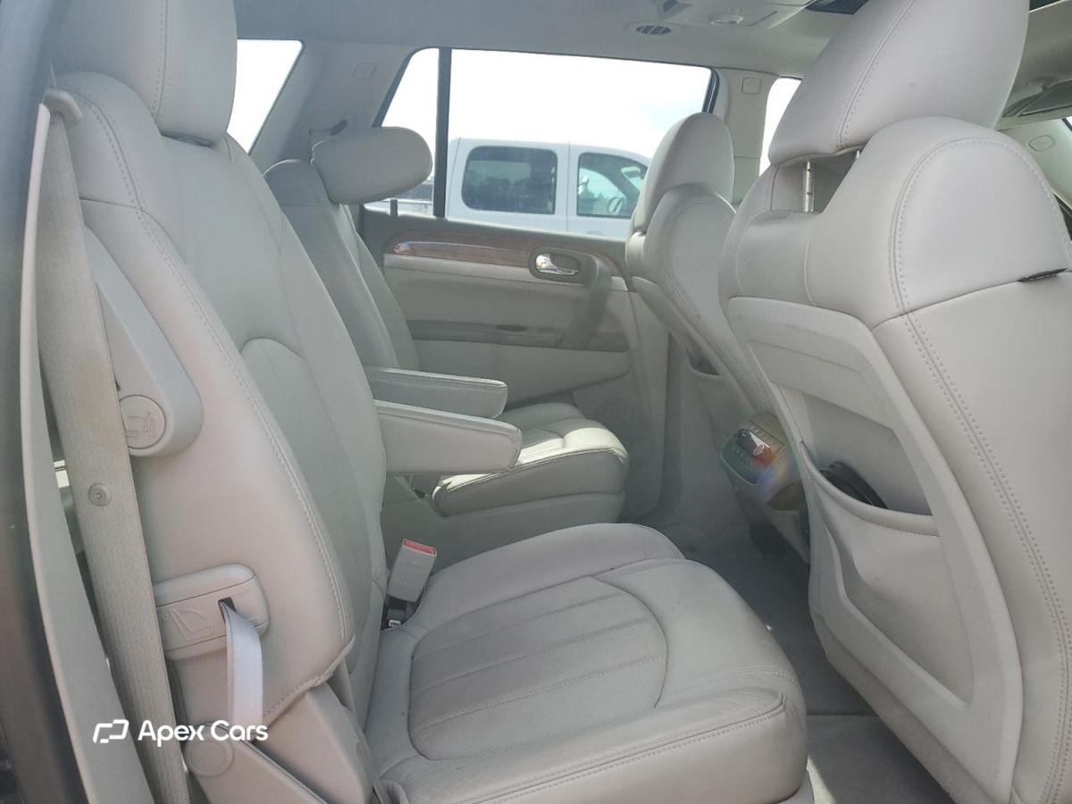 Buick Enclave 2011