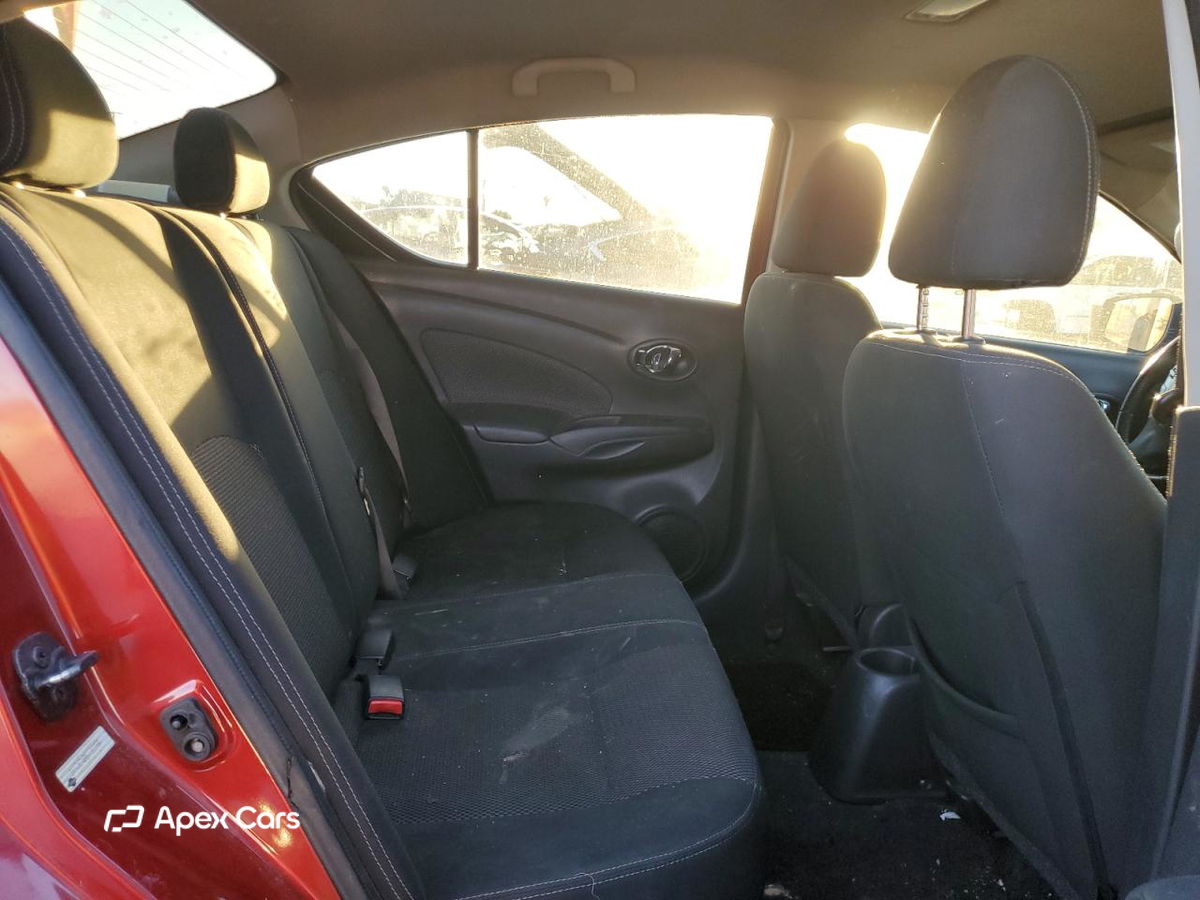 Nissan Versa 2018