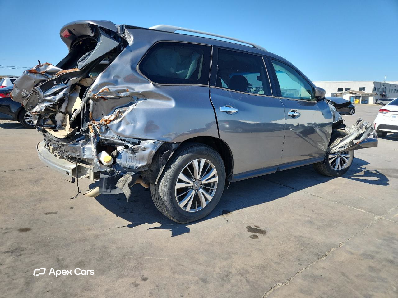 Nissan Pathfinder 2020