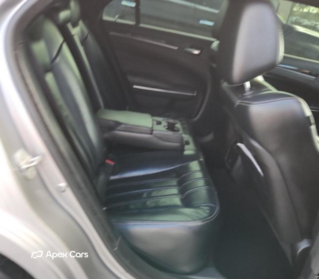 Chrysler 300 2017