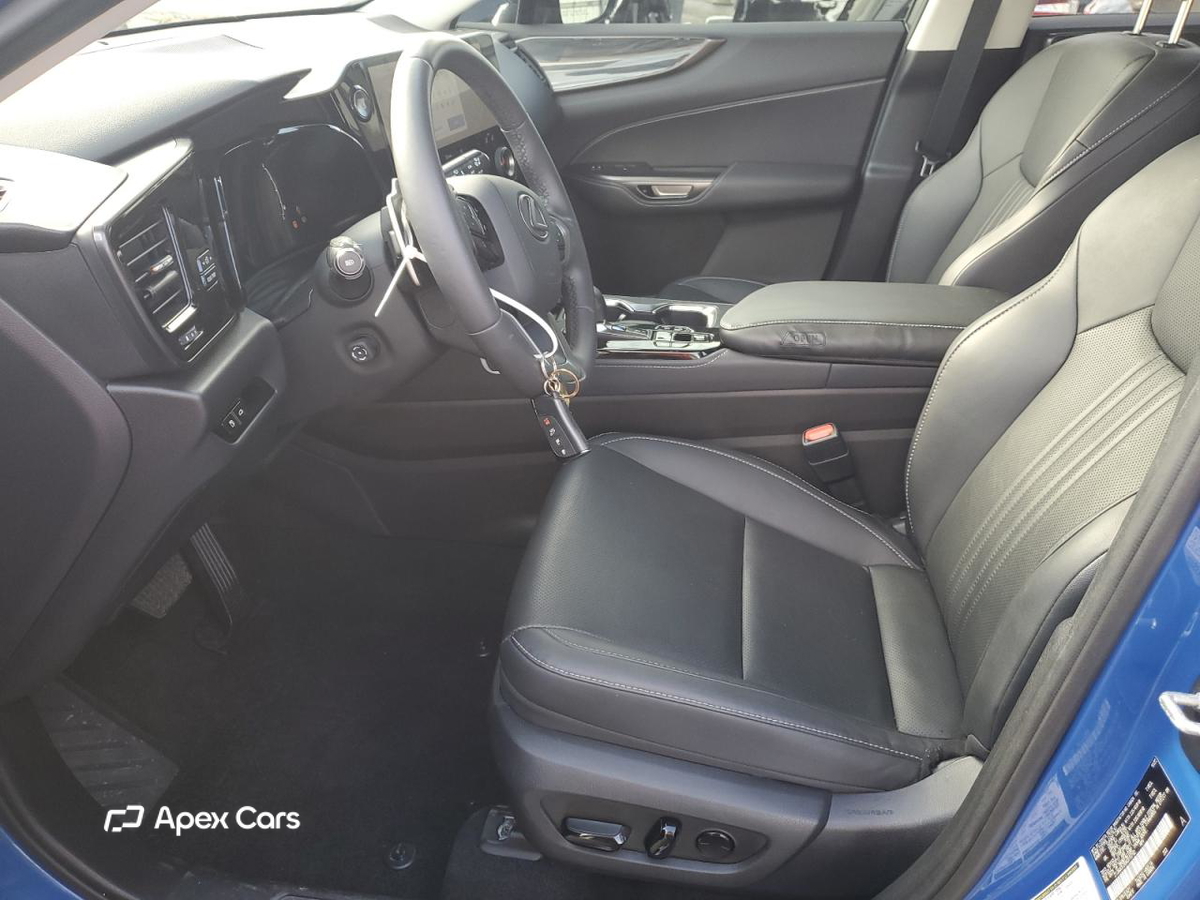 Lexus NX 2022