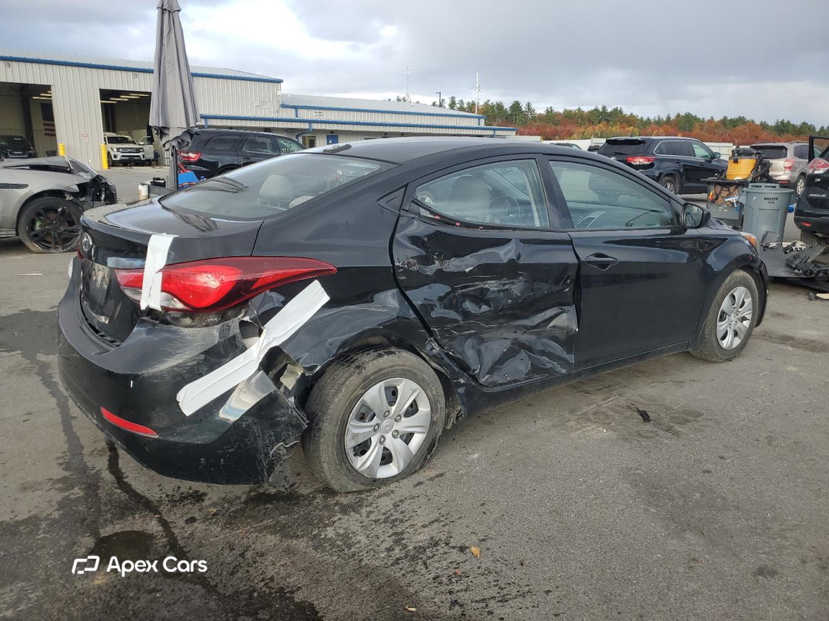 Hyundai Elantra 2016