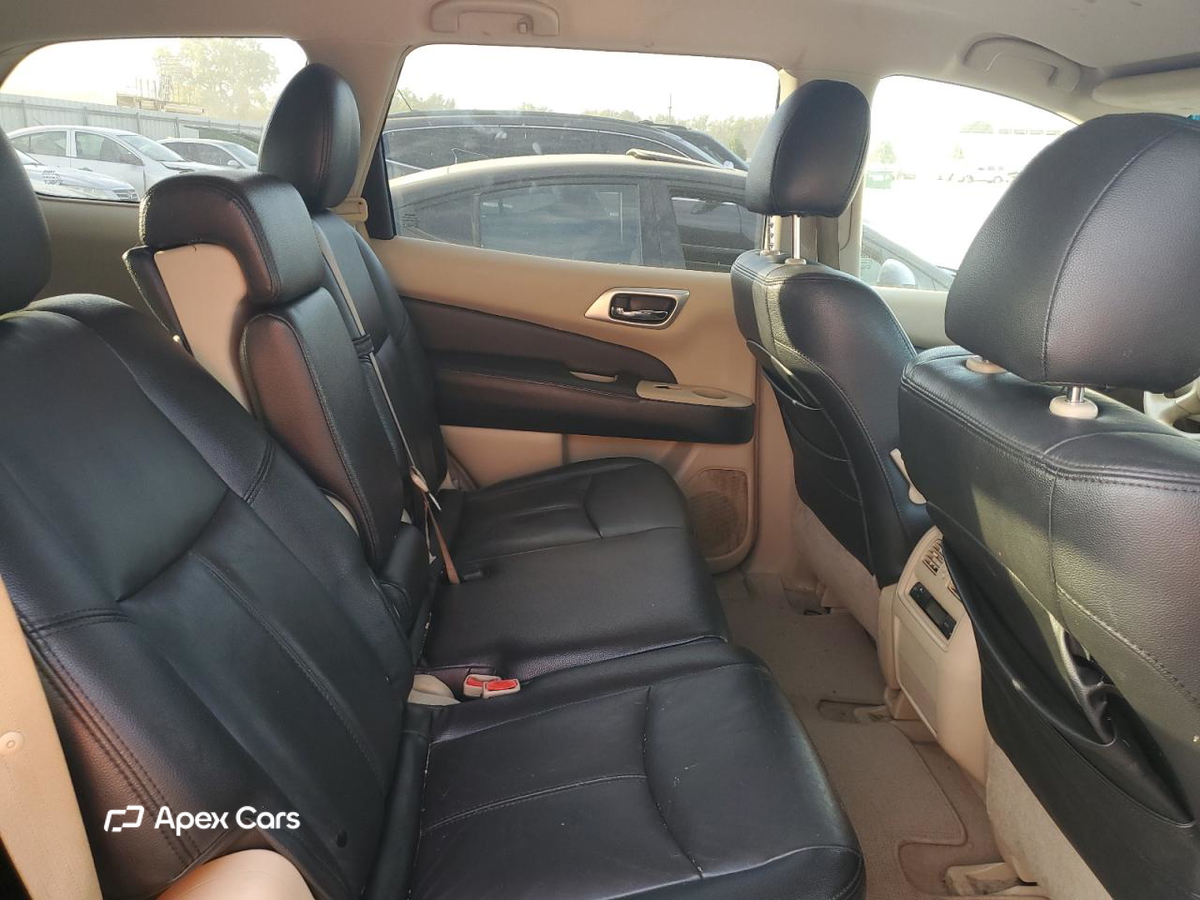 Nissan Pathfinder 2013