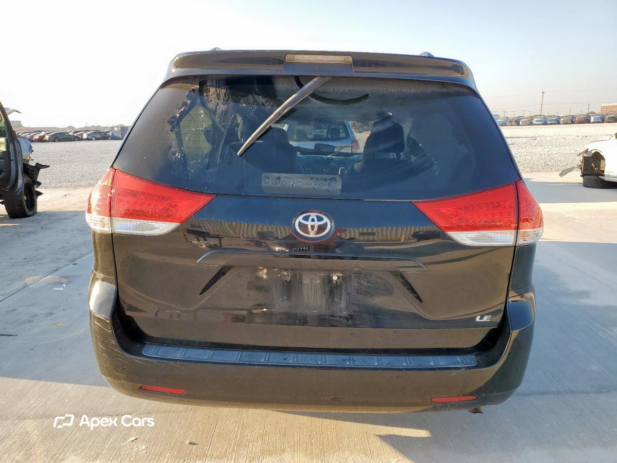 Toyota Sienna 2014