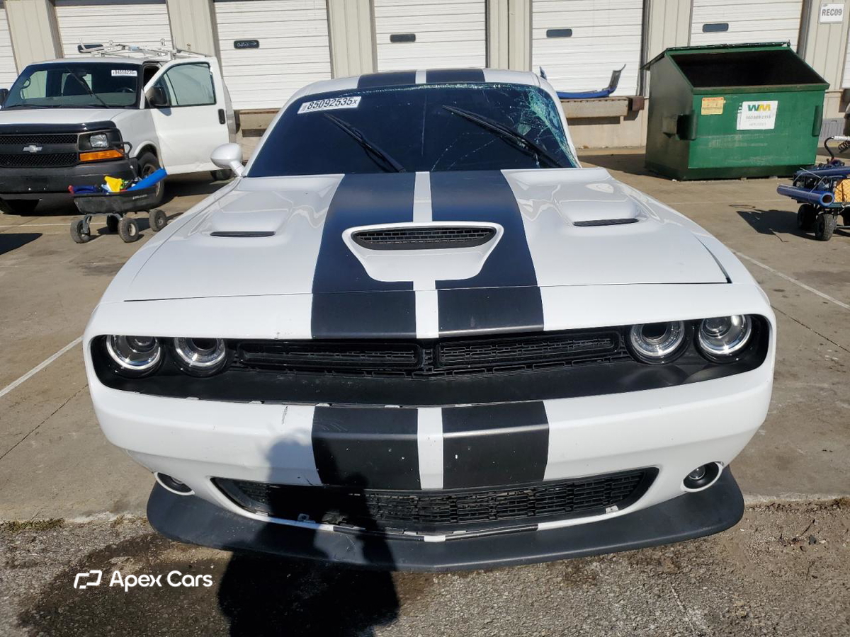 Dodge Challenger 2020