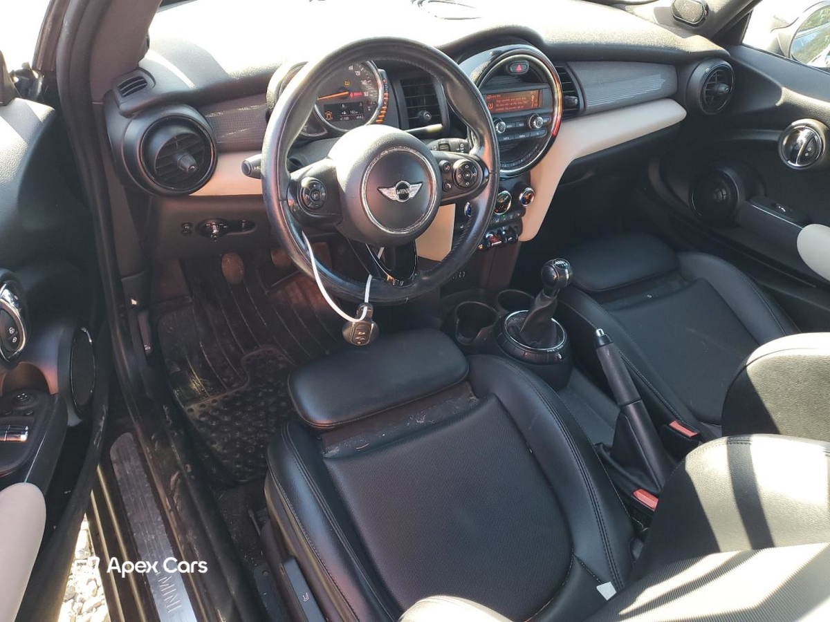MINI Cooper 2015