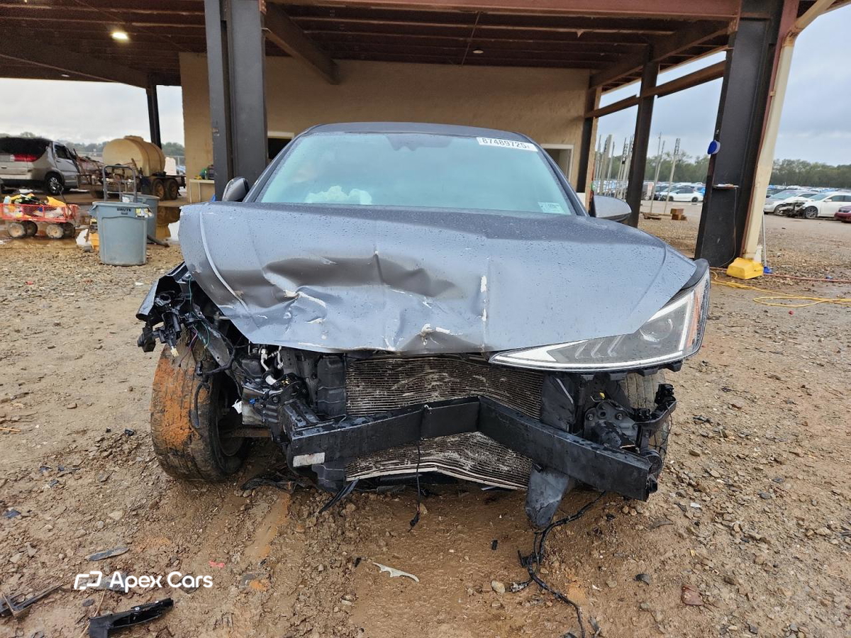 Hyundai Elantra 2019