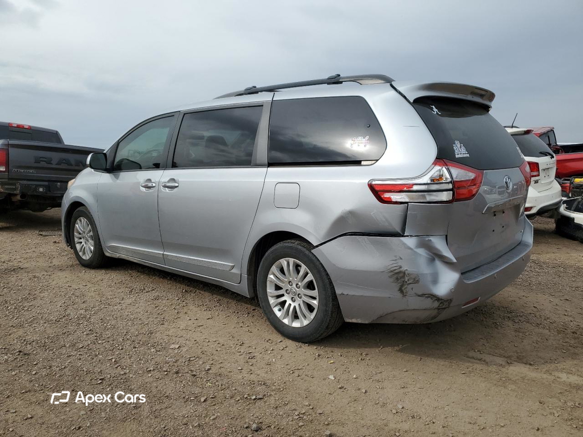 Toyota Sienna 2015