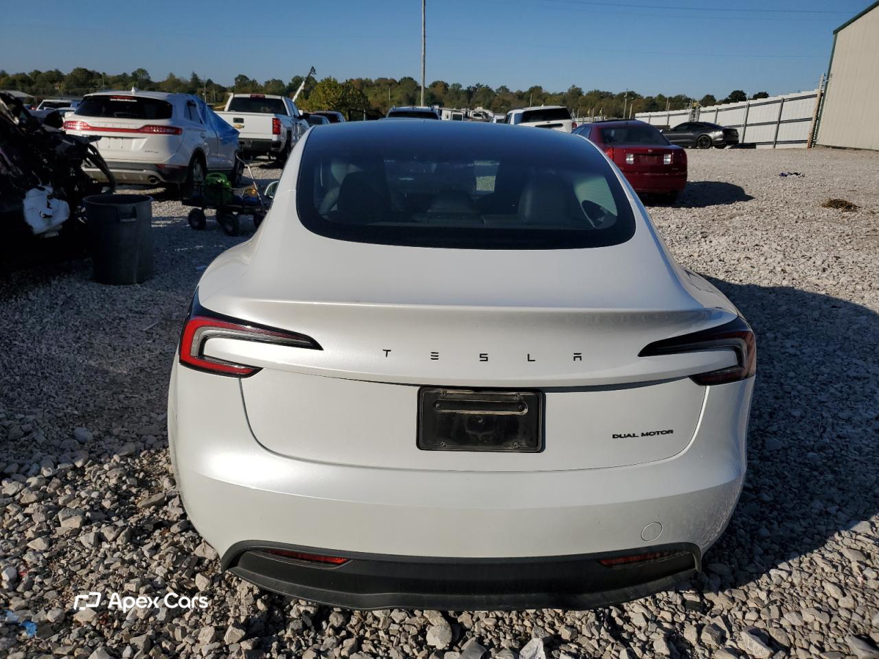 Tesla Model 3 2024
