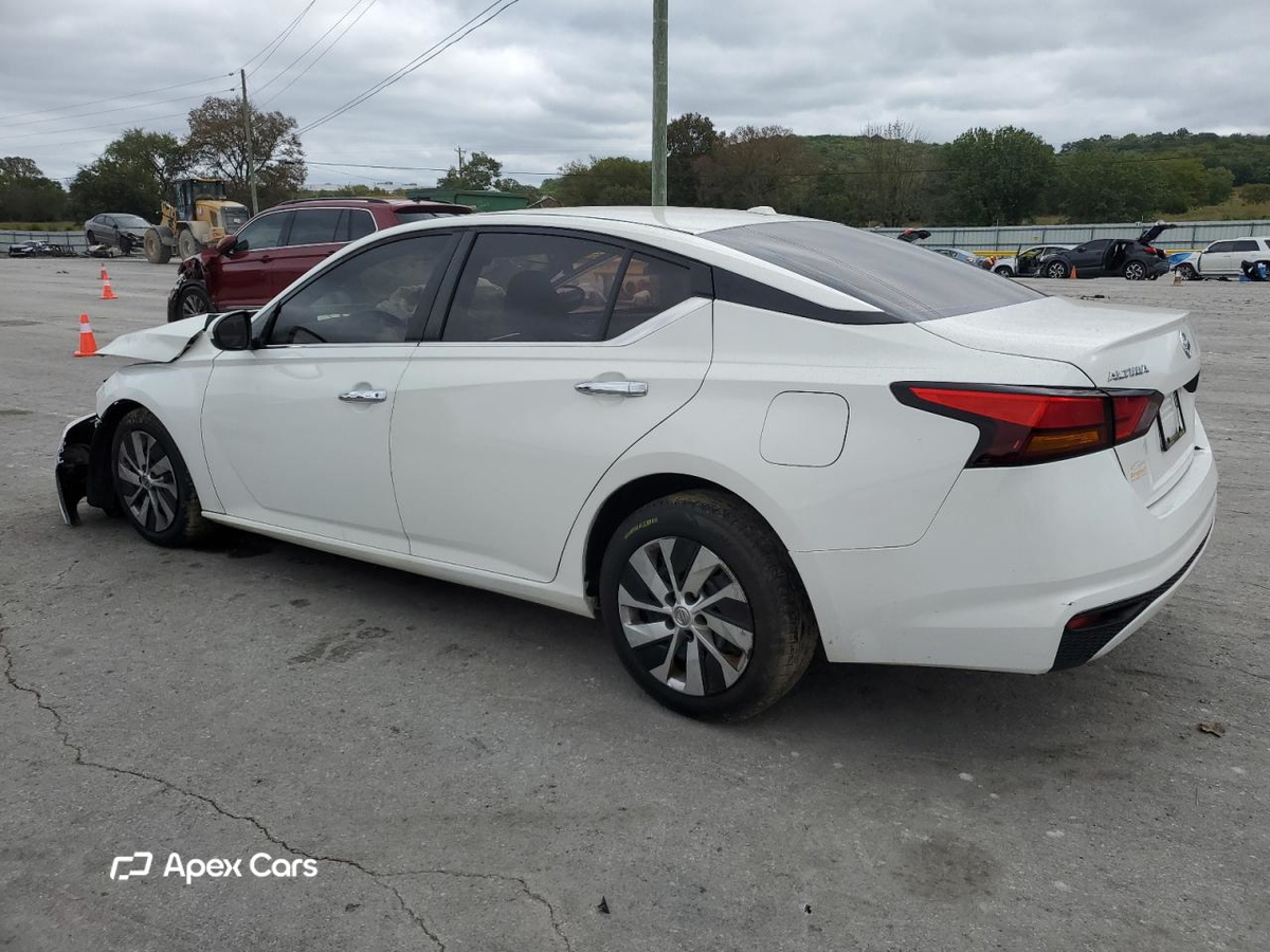 Nissan Altima 2019