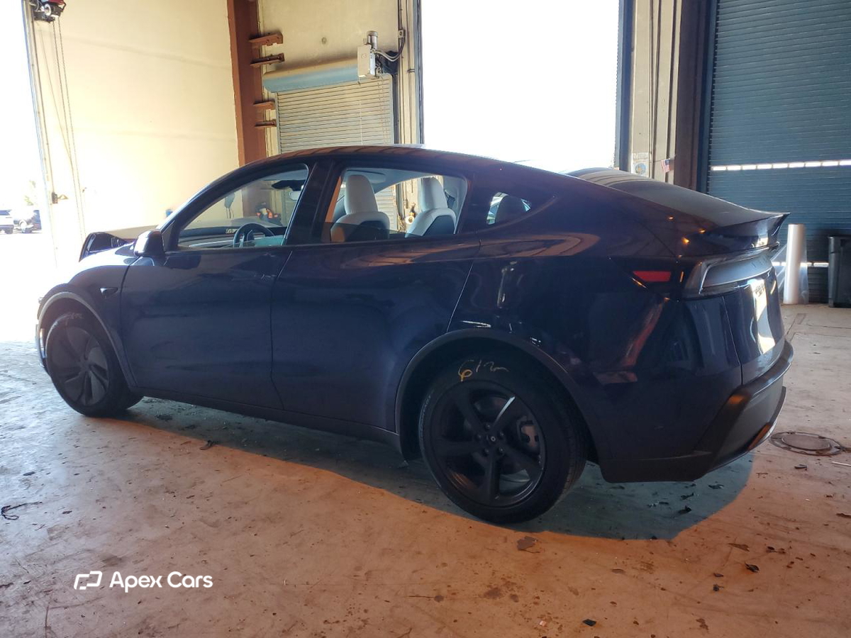 Tesla Model Y 2026