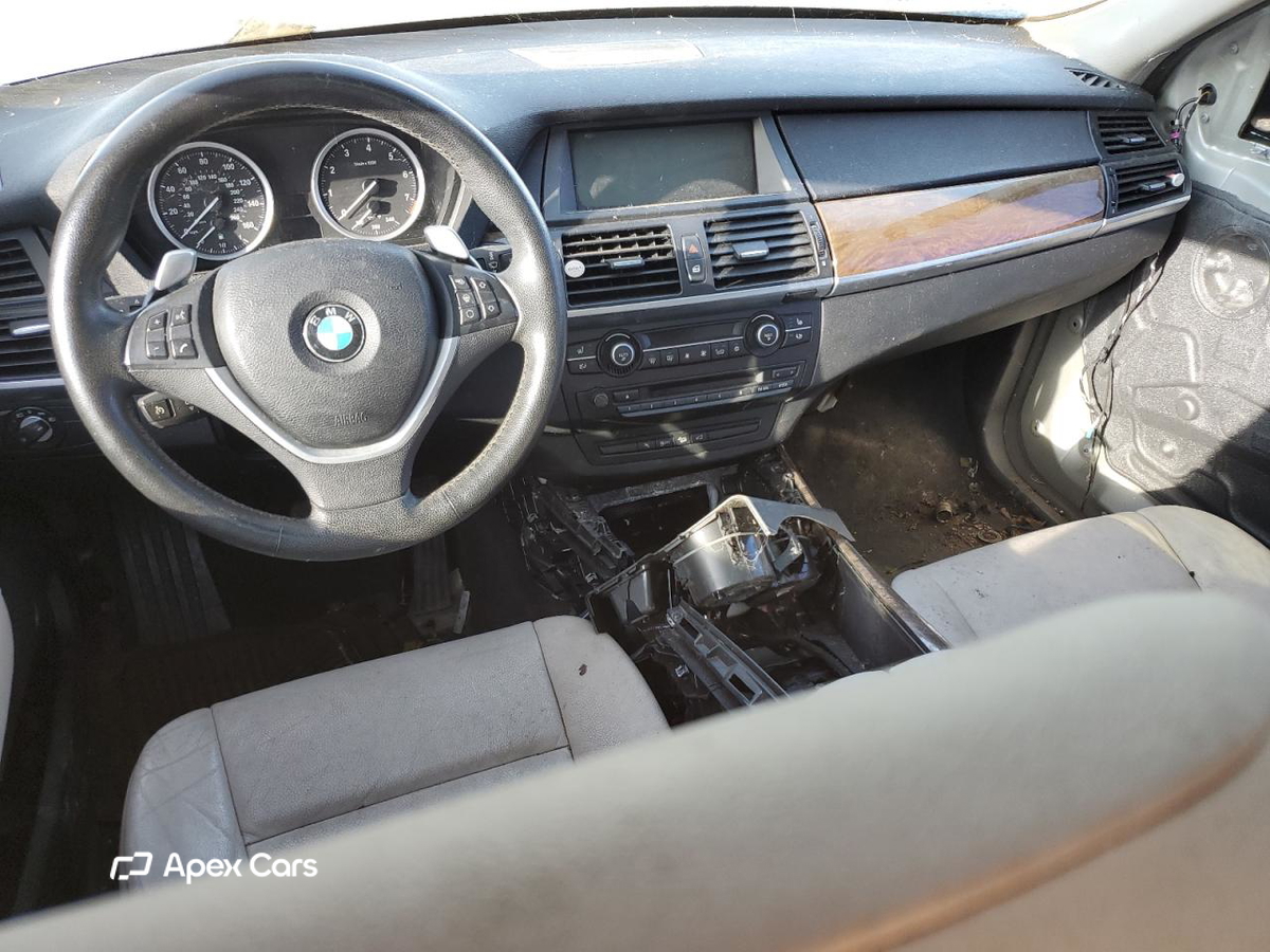 BMW X6 2011
