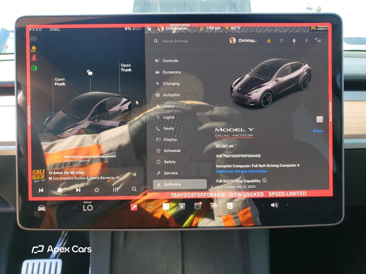 Tesla Model Y 2024