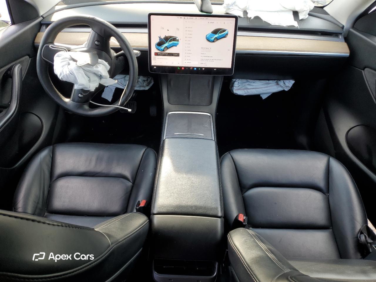 Tesla Model Y 2021