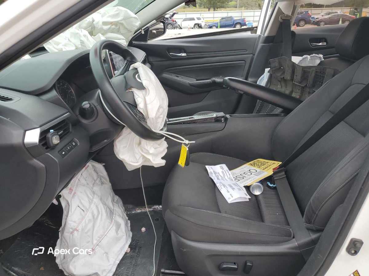 Nissan Altima 2019