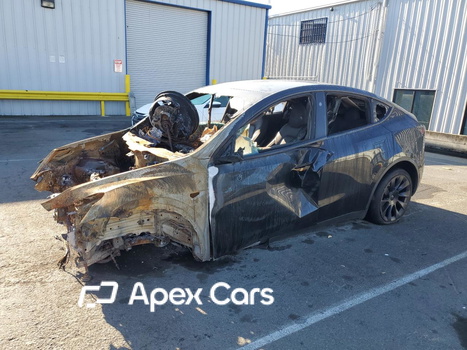 Tesla Model Y 2024 - Image 1 of 12