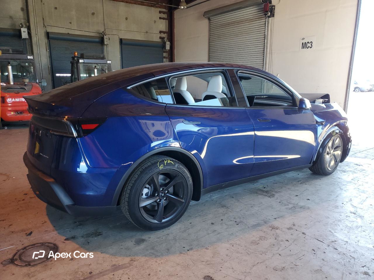 Tesla Model Y 2026
