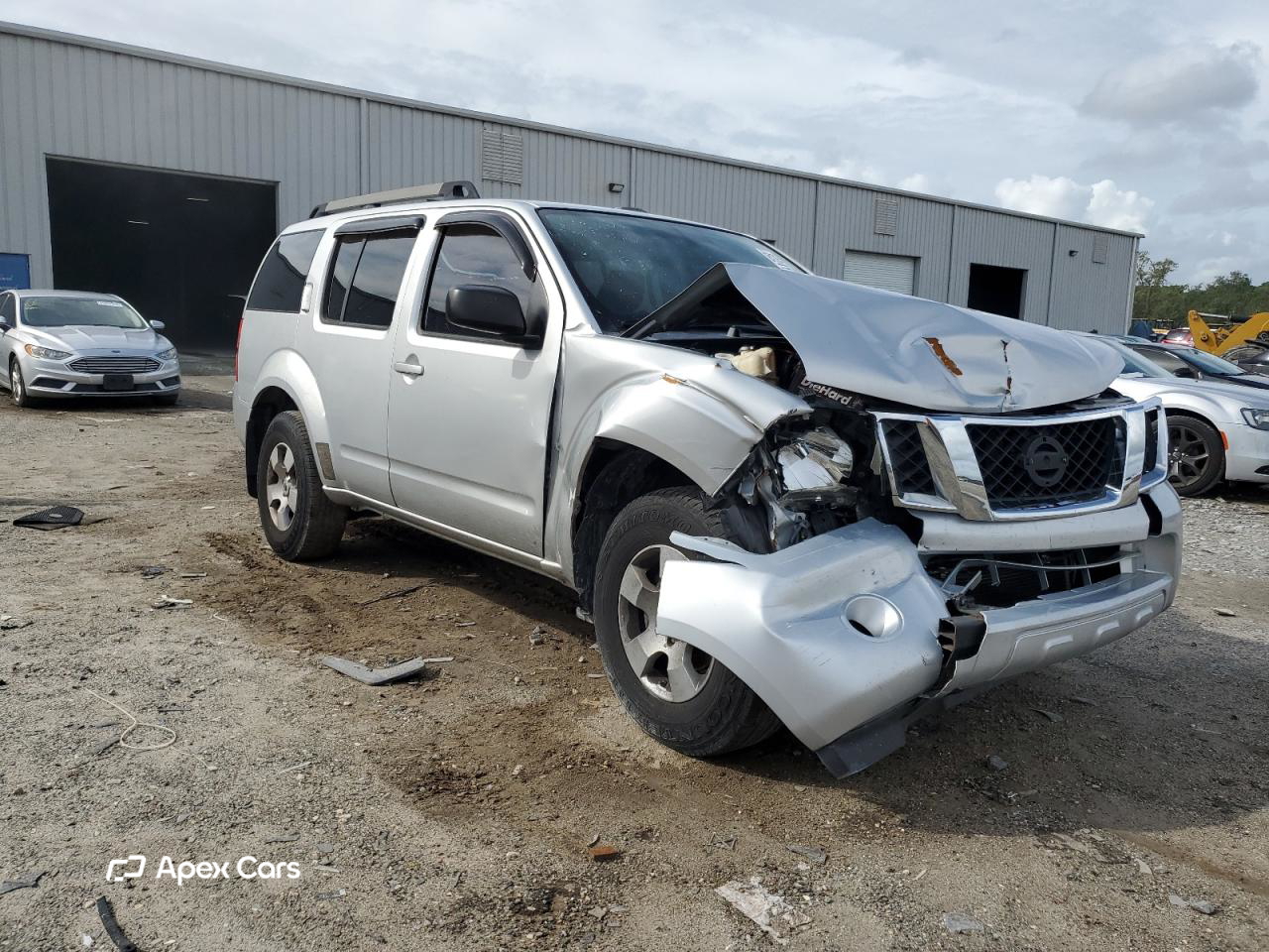Nissan Pathfinder 2011