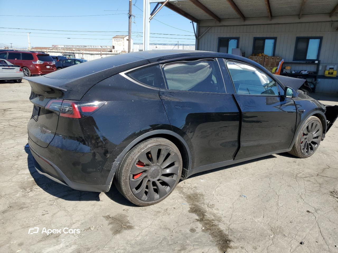 Tesla Model Y 2025