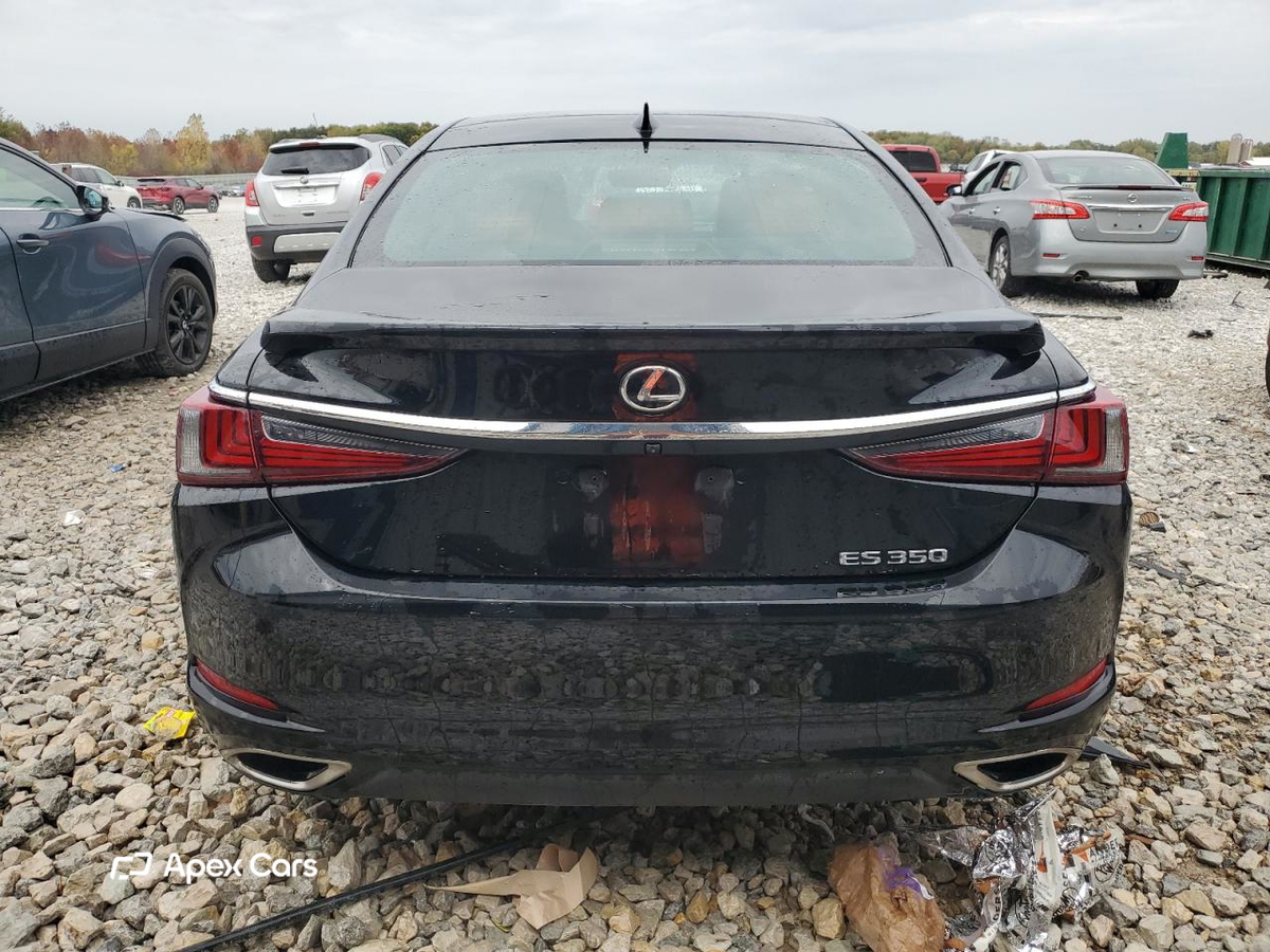 Lexus ES 2022